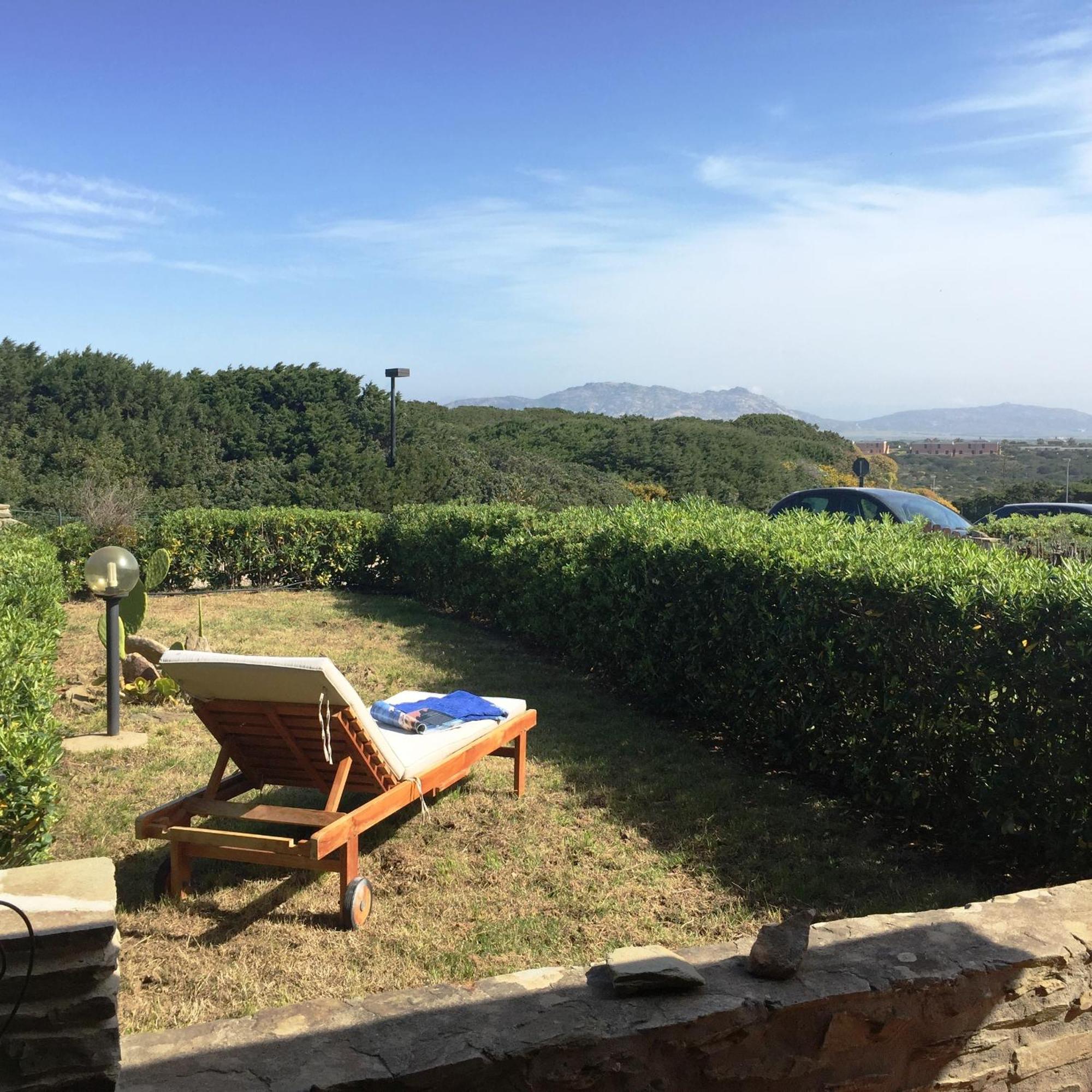 Sardinia Re - Casa Ibiscus Villa สตินติโน ภายนอก รูปภาพ